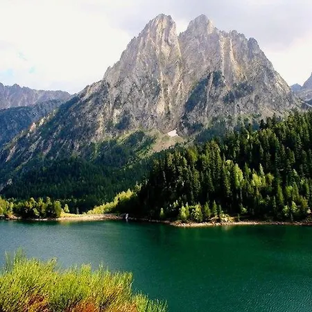 Experience, Live The Pyrenees سورت